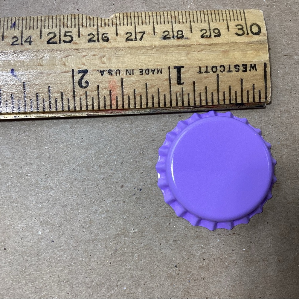 New Metal Bottle Caps for Crafts, Jewelry, Scrapbooking and more. Lot of 100 - Picture 6 of 8